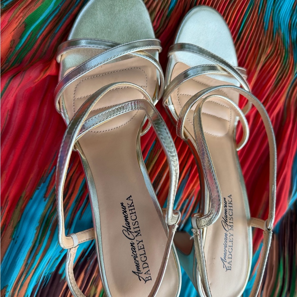 Badgley Mischka Metallic Gold Strappy Heeled Sandals size 8.5